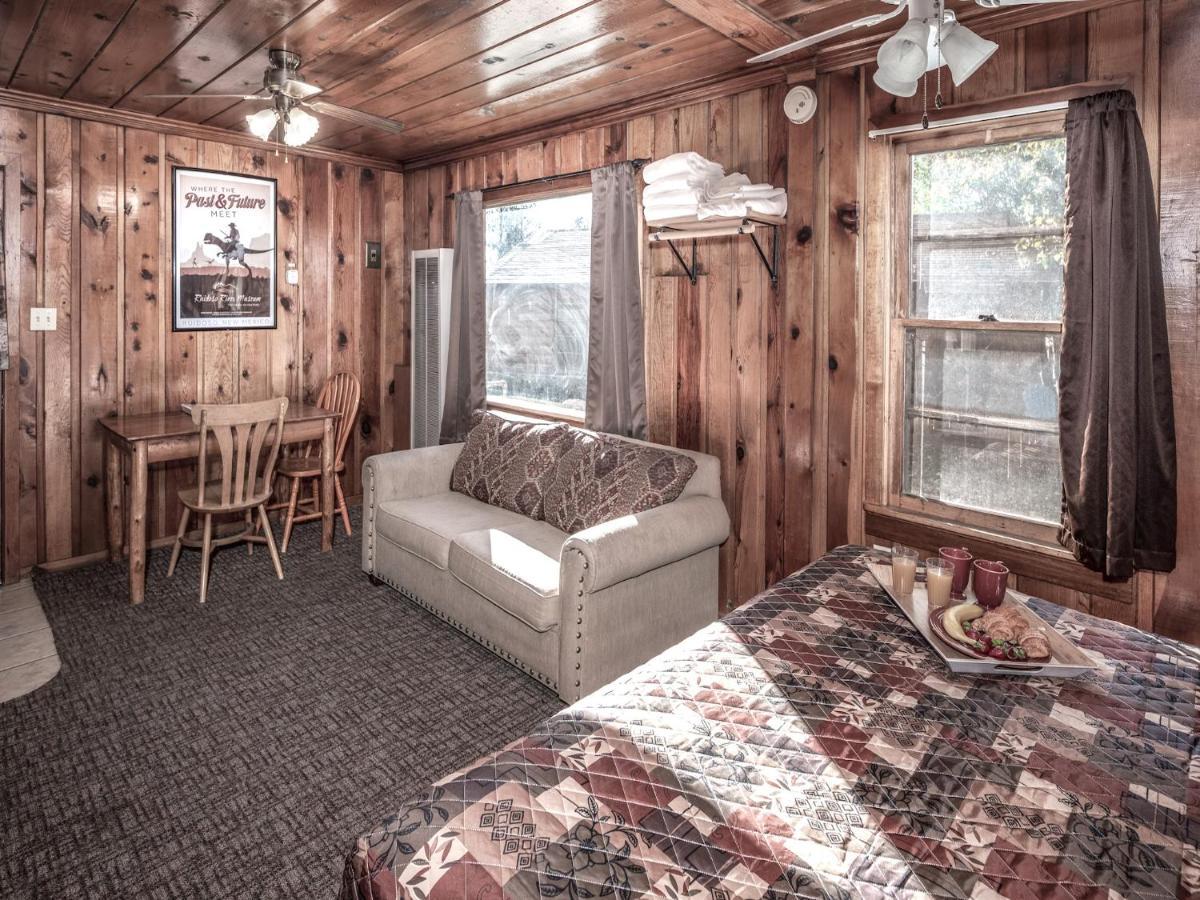Apache Village 10, King Studio, Midtown, Sleeps 2 Ruidoso Zewnętrze zdjęcie